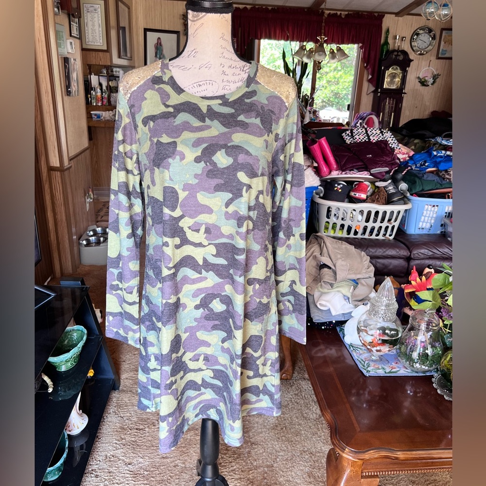 NWT Simply Southern Camo sequin dress green gold shift long sleeve crew neck.